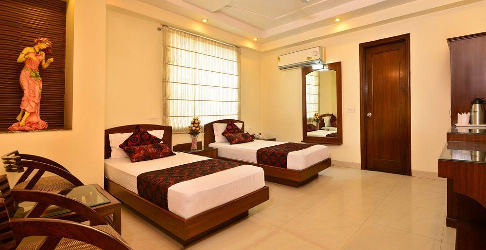Hotel Shipra International New Delhi Exterior photo